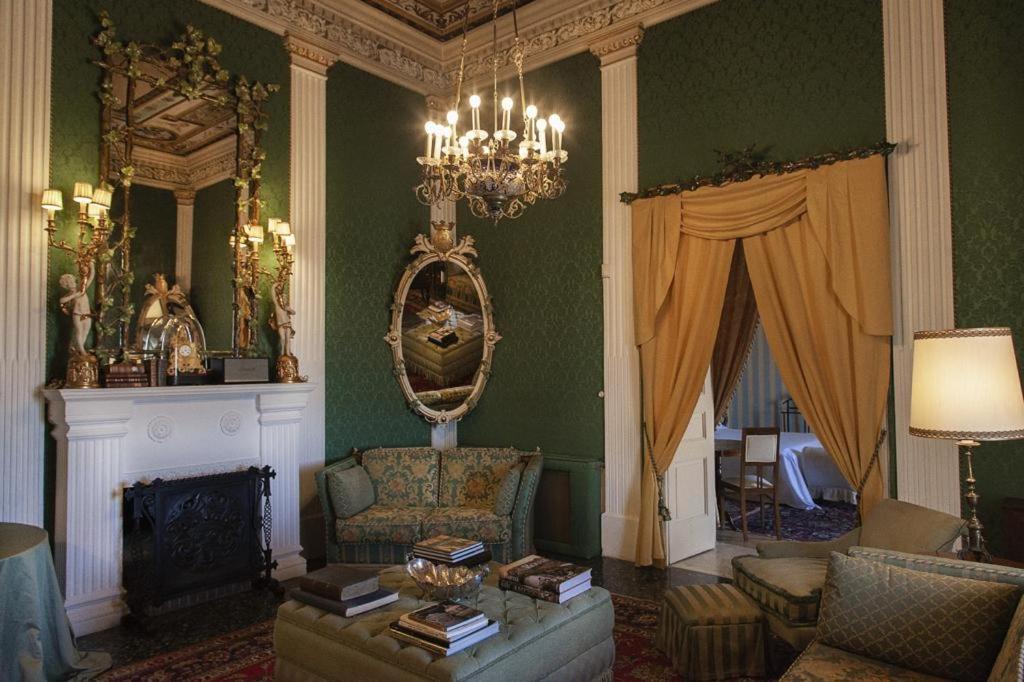 Palazzo Cherubini-Pools & Wellness Rossano Εξωτερικό φωτογραφία